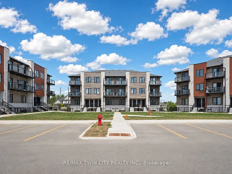10 S Creek Dr #3 — Photo 1