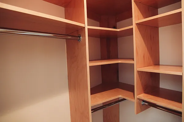 Rented by Belvedere Bridge Realty, LLC | media 29