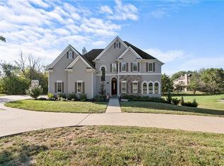 4906 N Lakewood Dr, Saint Joseph, MO 64506