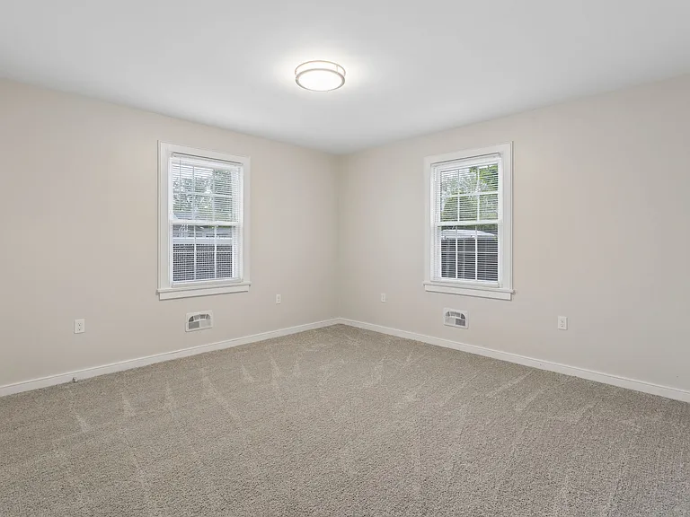 127 Bell Ave — Photo 16