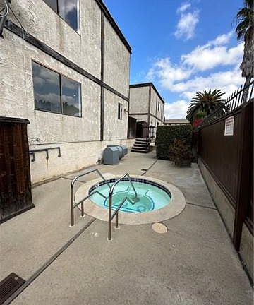 3rd image of 558 Evergreen St APT 9