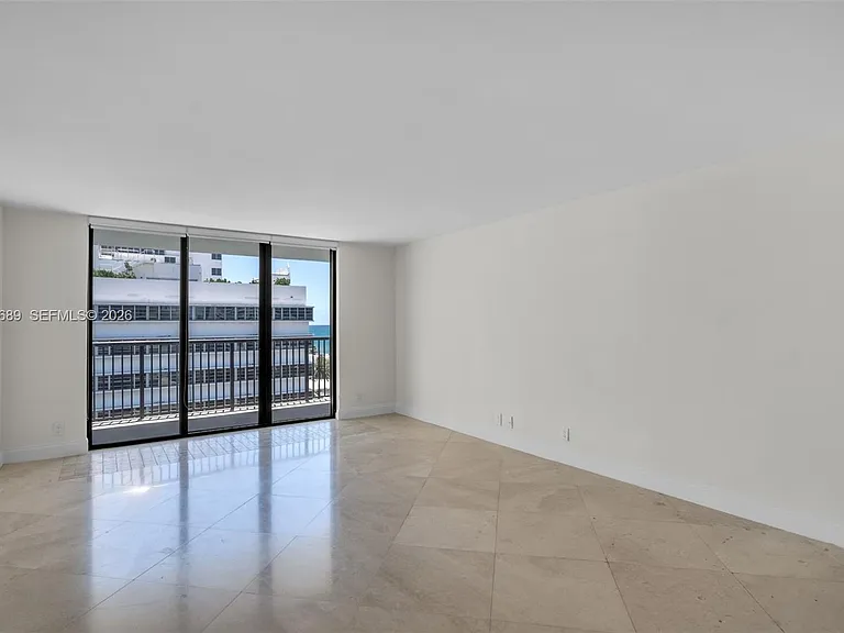 1800 Collins Ave #10F — Photo 7