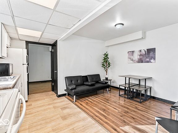 4th image of 522 Prospect St