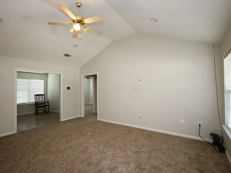 4125 Springruff Dr — Photo 3