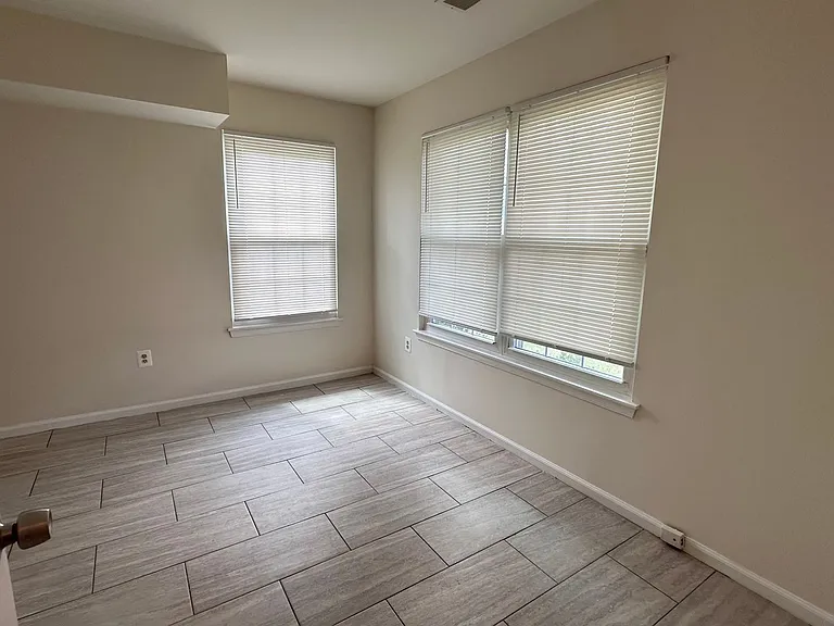 6913 Malachite Pl — Photo 6