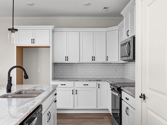 7th image of this home
