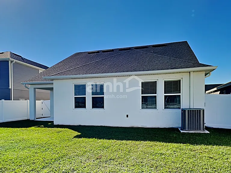 4708 Windy Hammock Way — Photo 21