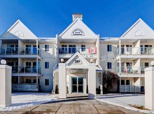 309 E Woodside Dr NW #108, Airdrie, AB T4B 2E7