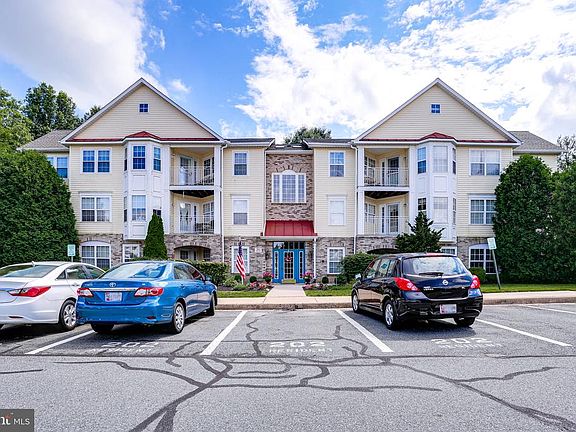 2nd image of 202 Kimary Ct Unit 2C