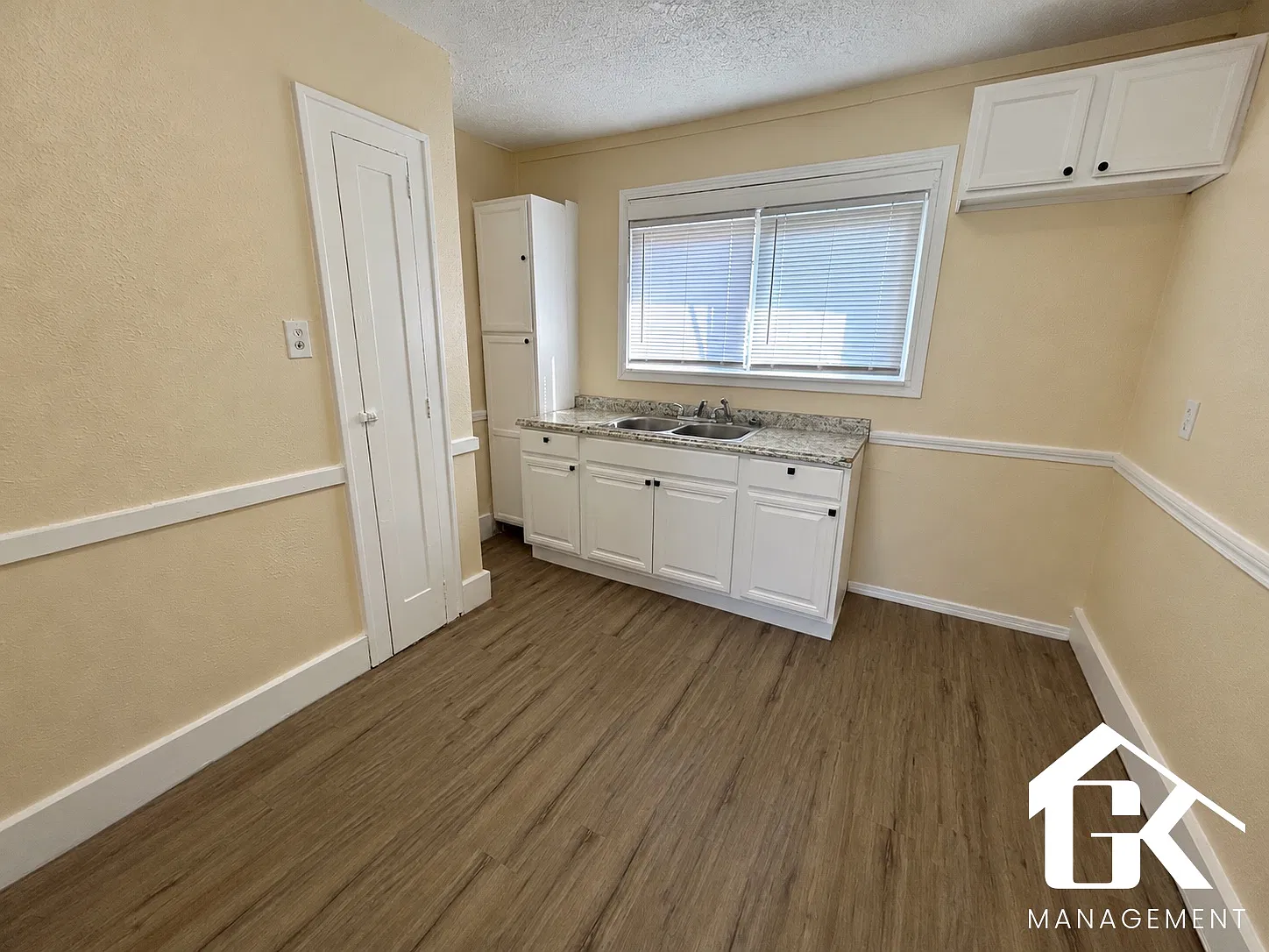 2 bed, 800 sqft, $900 — Photo 3