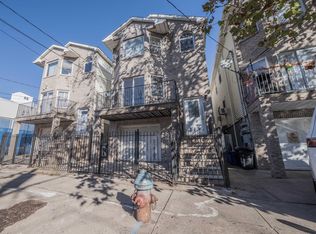 86 Van Nostrand Ave #2, Jersey City, NJ 07305