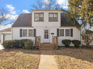 398 W Adams St, Manteno, IL 60950