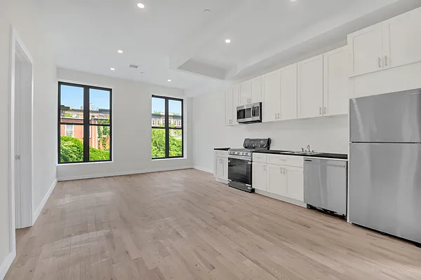 Rented by Compass | media 13