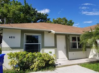 4851 SW 18th St, Hollywood, FL 33023