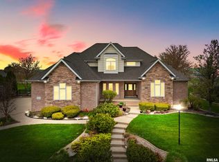 5825 W Ivybridge Pl, Peoria, IL 61615