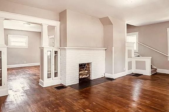 2nd image of 102 S Bradley Ave