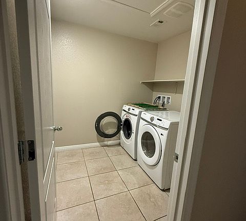 3rd image of 3945 E Gunnison Ave #1