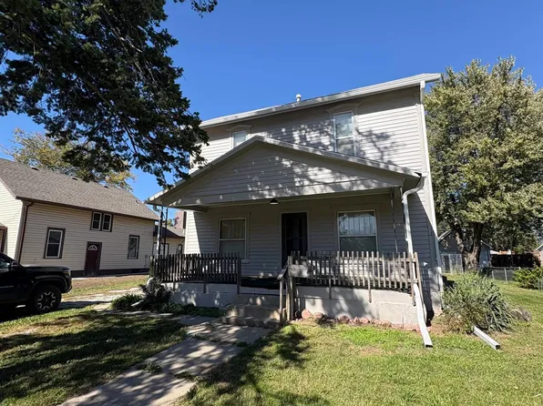 816 2nd St, Milford, NE 68405