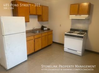 485 Pond St UNIT 301, Woonsocket, RI 02895