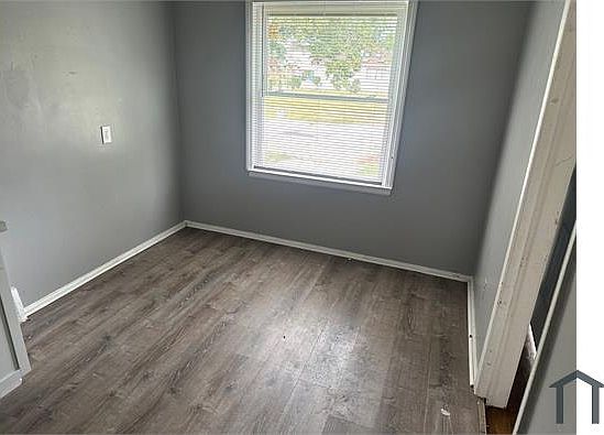 5th image of 6526 Heyden St