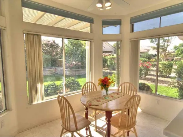 78565 Waterfall Dr, Palm Desert, CA 92211