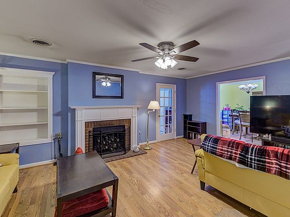 2nd image of 402 Evans St