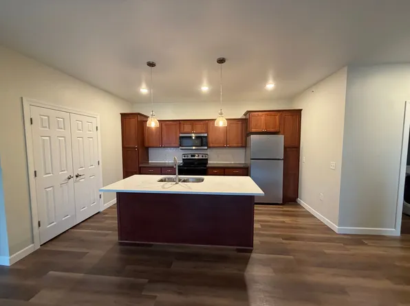 Luedke Apartments
