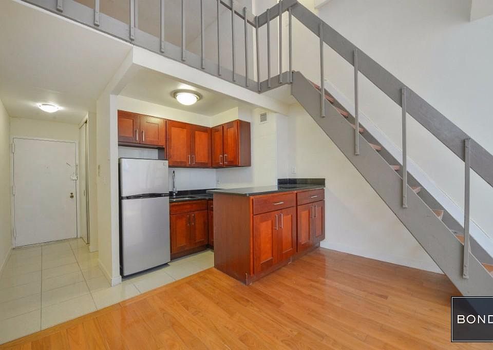 1st image of 9 E 32nd St APT 8F