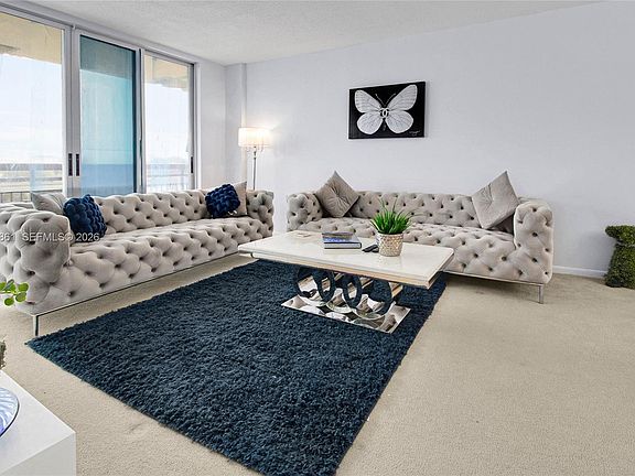 4th image of 555 NW 4th Ave #4150