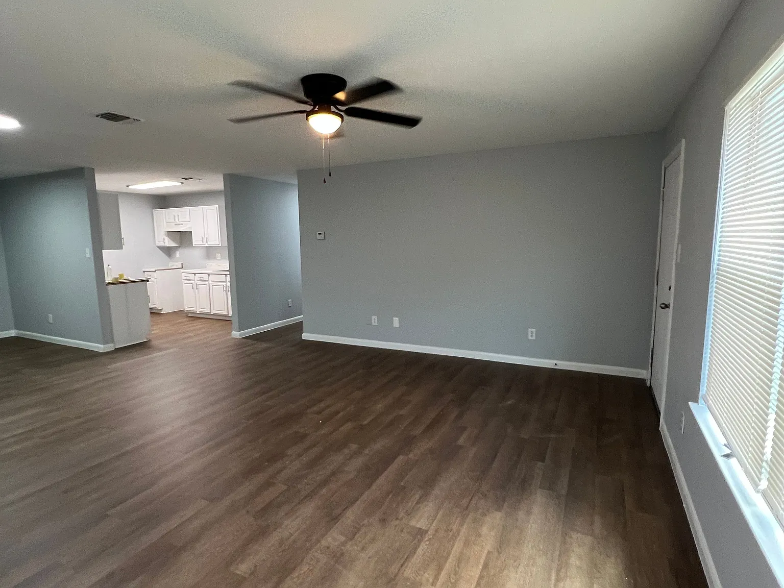 3 bed, 2.0 bath, 1250 sqft, $1,650 — Photo 4