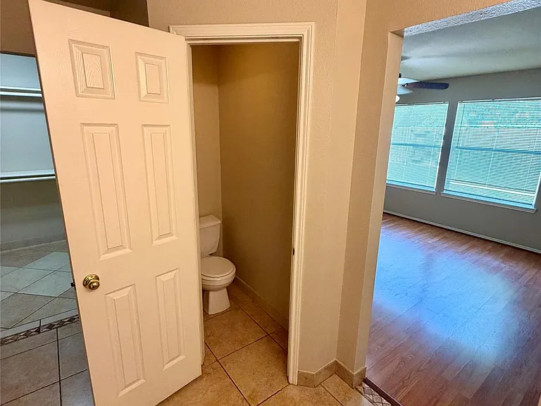 3715 Lindenfield Dr — Photo 30
