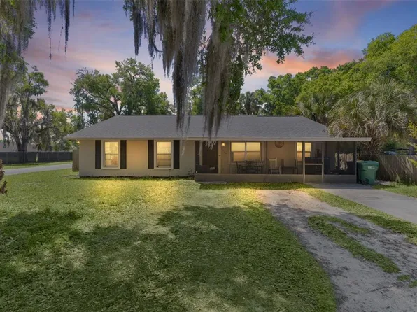 1124 Grant Ave, Mount Dora, FL 32757