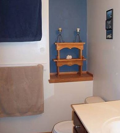 Full Bath with Tub/Shower