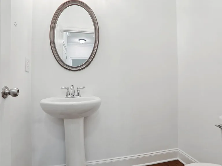 3951 Baverton Dr — Photo 14