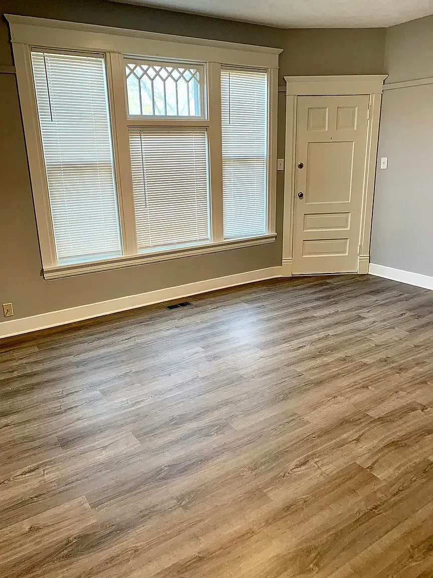 2 bed, 700 sqft, $1,395 — Photo 4