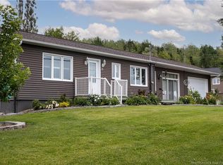 16 Beaulieu St, Grand Falls, NB E3Y 1C9