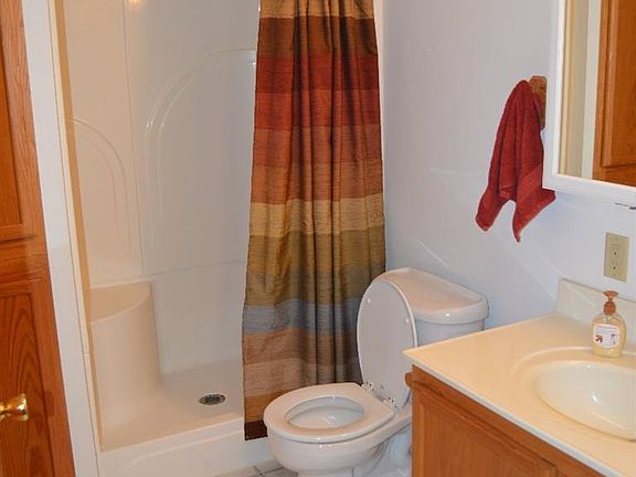 4th image of 307 W Crane St