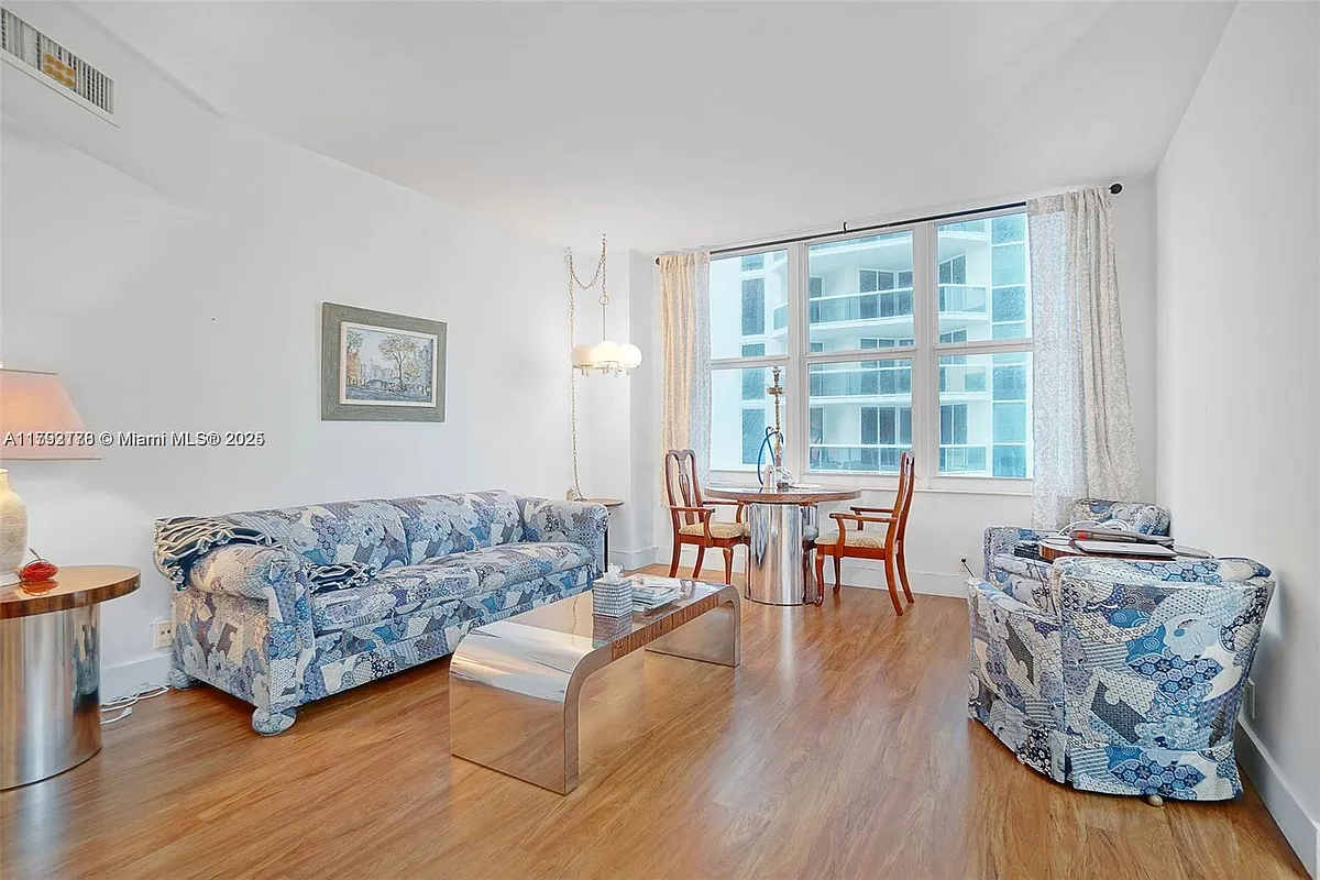 Building Photo - 4747 Collins Ave #1108
