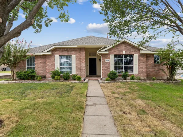 1009 Winchester Dr, Forney, TX 75126