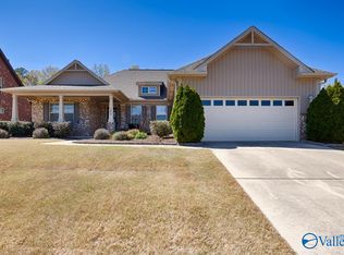 309 Lady Hawk Ln SW, Huntsville, AL 35824