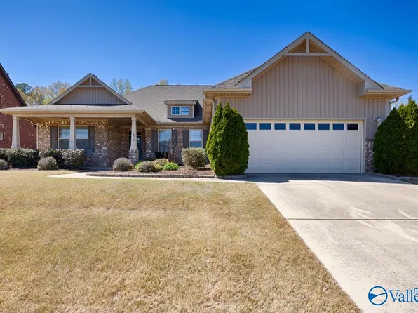 309 Lady Hawk Ln SW, Huntsville, AL 35824