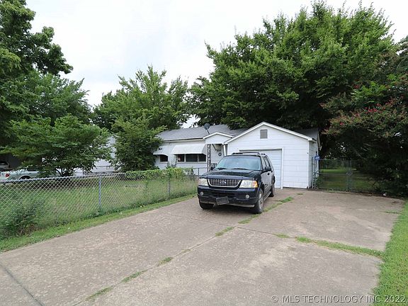 3rd image of 1456 N Kingston Pl
