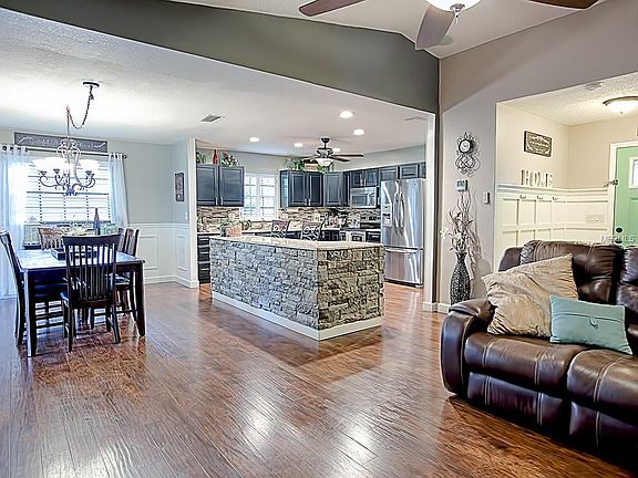 5th image of 500 Firewood Ave