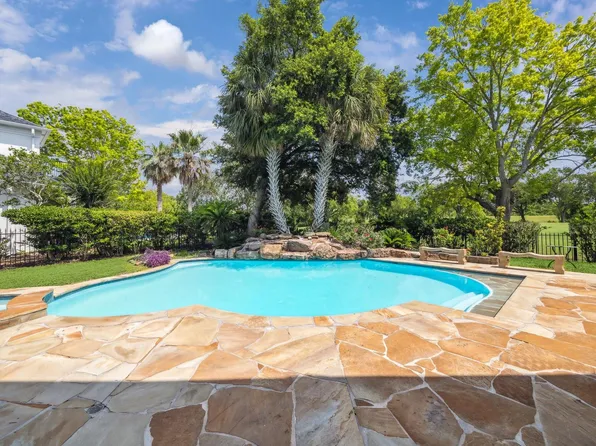 4111 Thistle Hill Ct, Sugar Land, TX 77479