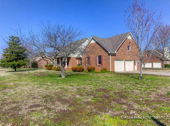 3rd image of 133 Brentmeade Dr