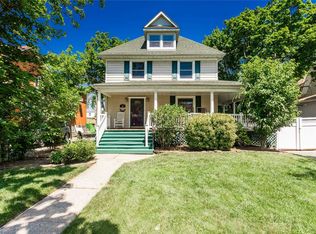 80 Southside Ave, Freeport, NY 11520