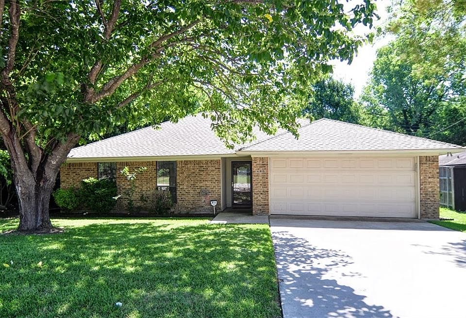 1st image of 4920 Brookhollow Dr