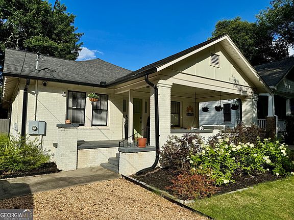 4th image of 372 Morgan Pl SE