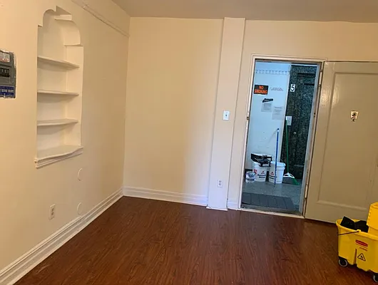 Rented by Terra Magia Inc | media 25