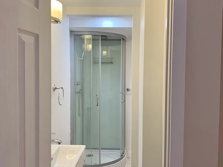 5925 Walnut St #4 — Photo 18